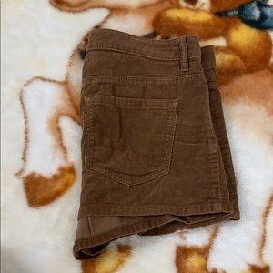 BROWN CORDUROY SHORTS ( WOMEN 28 )